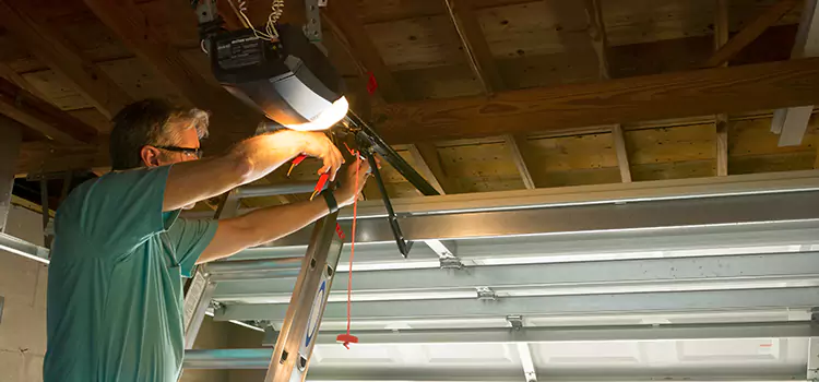 Garage Door Opener Sales and Installation East Hill-Meridian