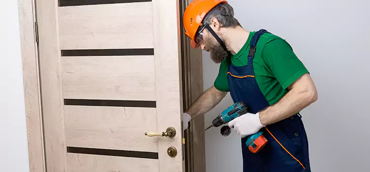 Replace Internal Door Handle with Lock East Hill-Meridian