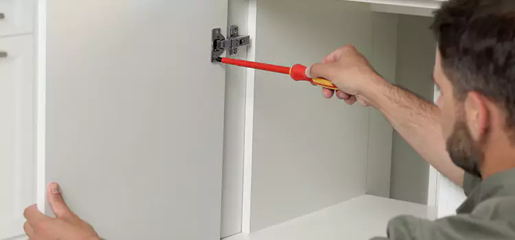 Screen Door Hinge Repair East Hill-Meridian