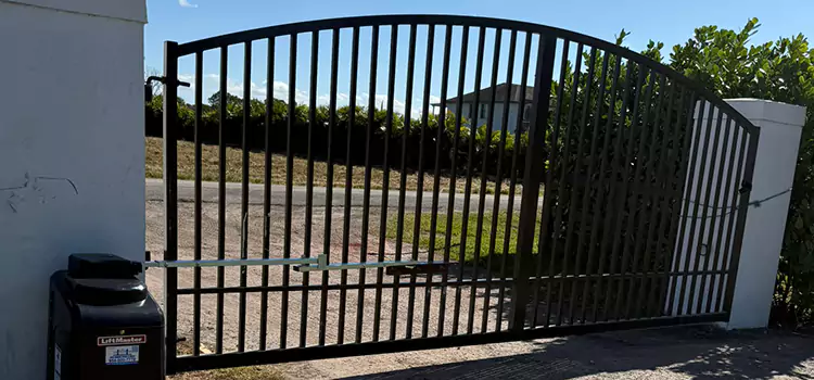 Driveway Fence Repair East Hill-Meridian